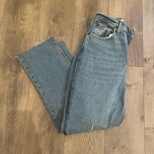 Abercrombie 90s Straight Ultra High Rise Jean Curve Love 23 short